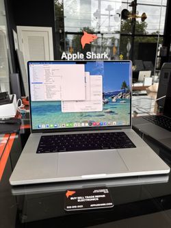 MacBook Pro 16in M3 Pro Chip 18GB RAM 512SSD 100% battery! 90 day warranty! We offer financing.