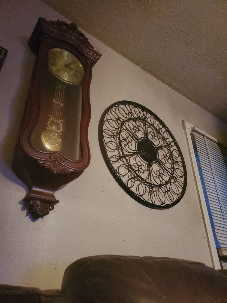 Sale Clock And Decoration