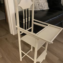 ANTIQUE DOLL HIGHCHAIR