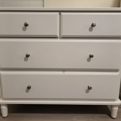 IKEA White Dresser 4 Drawers