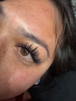 Fake lashes