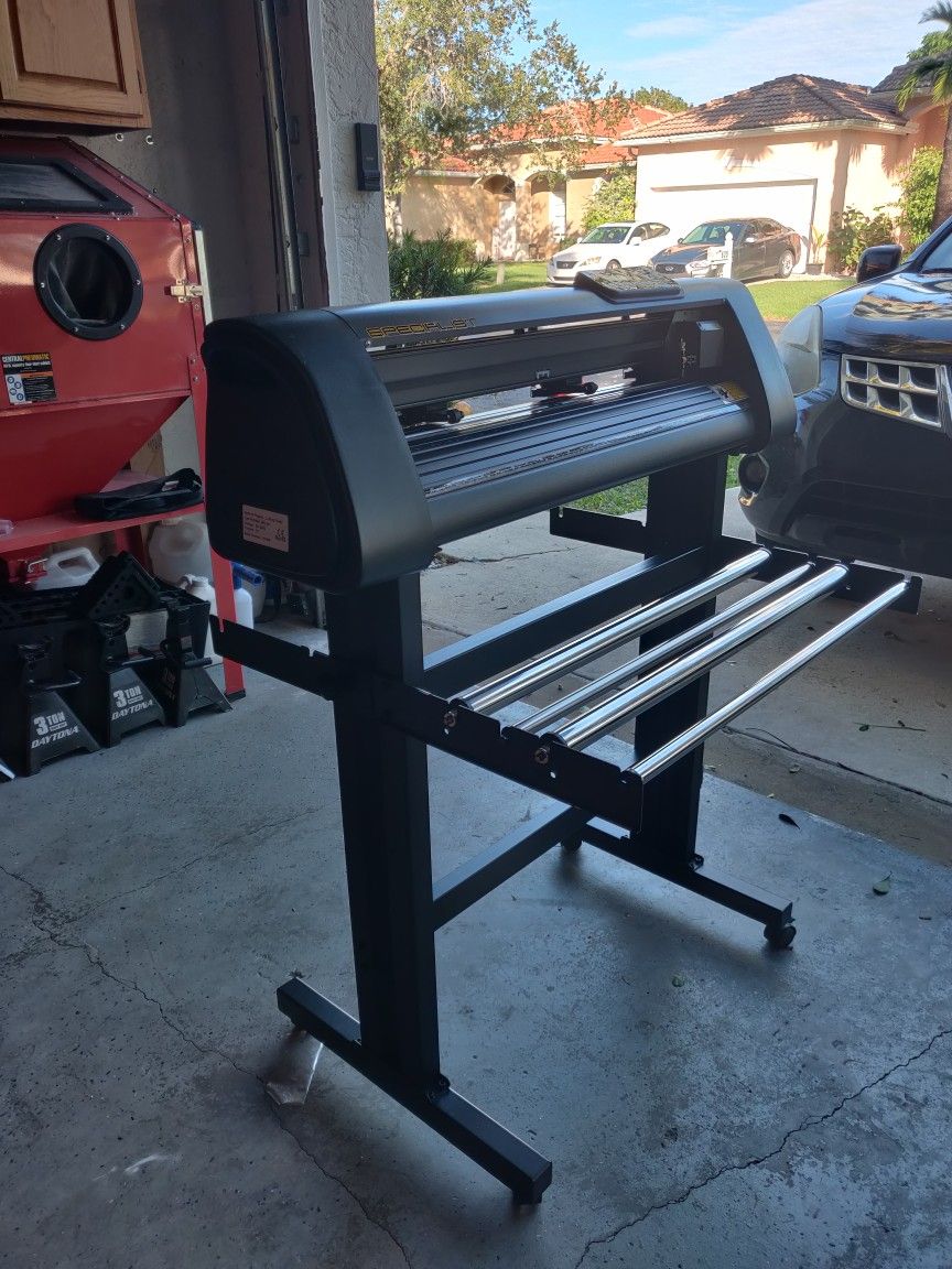 HPN Vinyl Systems Specialist 28" Cutter/Plotter