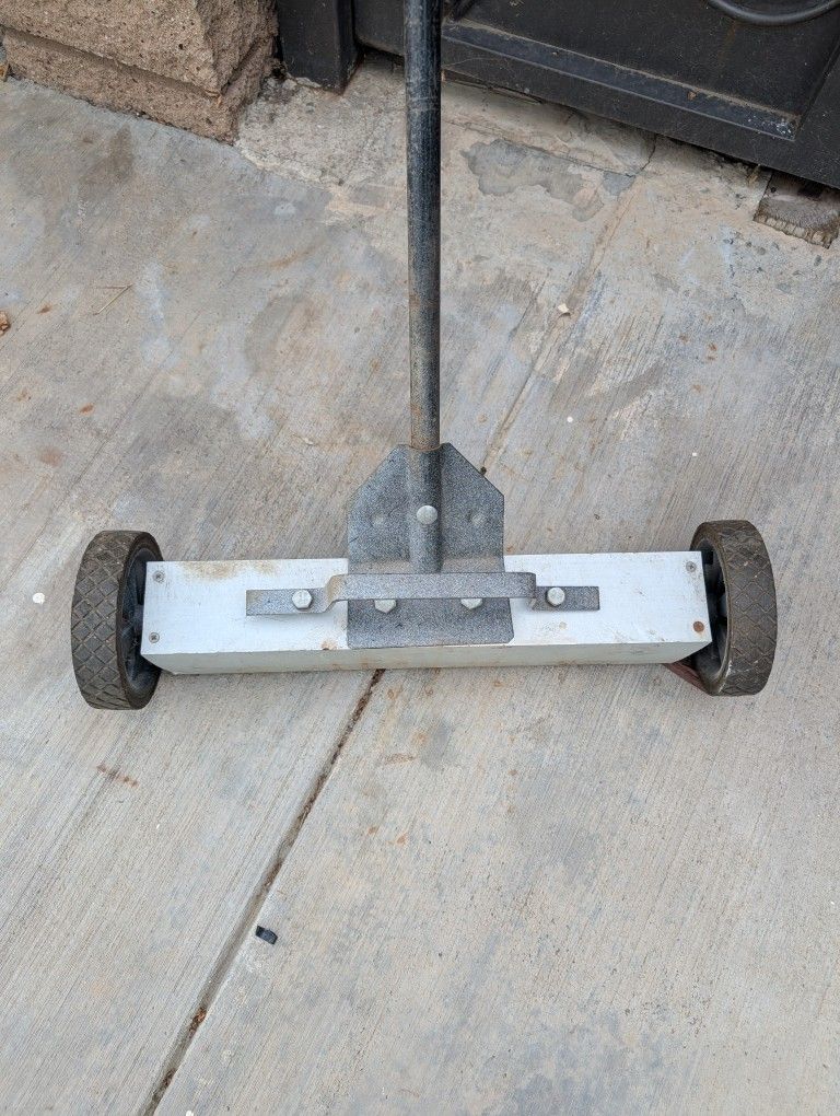 magnetic sweeper