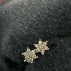 Diamond cluster studs 