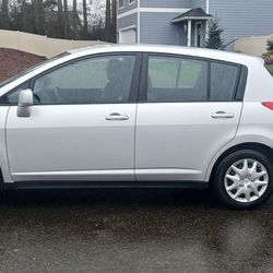  2011 Nissan Versa – Great Running Daily Driver! 180,000 miles