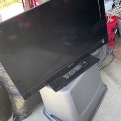 32 Inches Bravia TV