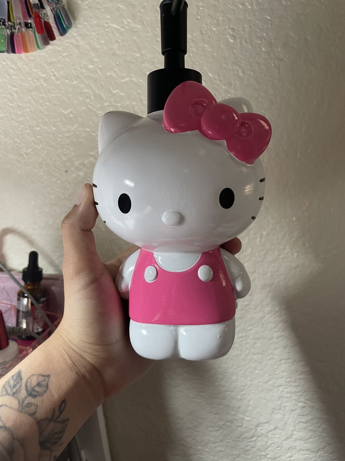 Hello Kitty Pump 