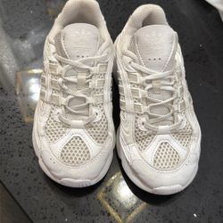 Adidas Ozmillen Girl Shoes 