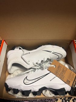 Softball cleats