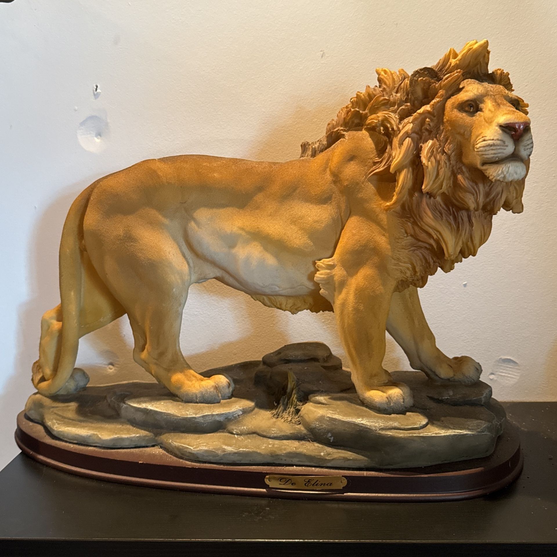 Lion ceramic statue 17” Long 