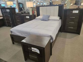 New BLACK Wooden bedroom set