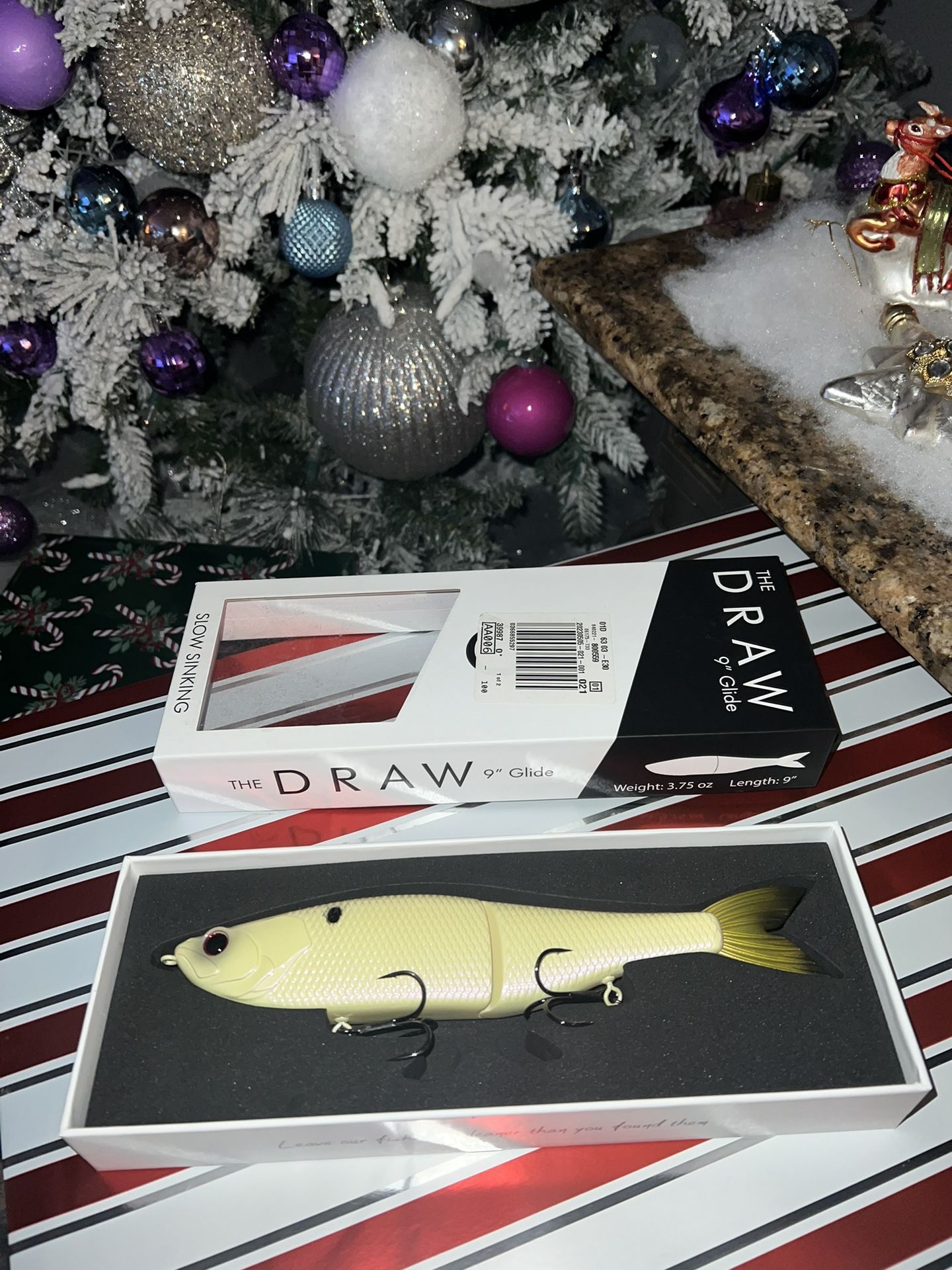 NEW The Draw 9” Glide Bait 6th sense Slow Sink Bone Pearl