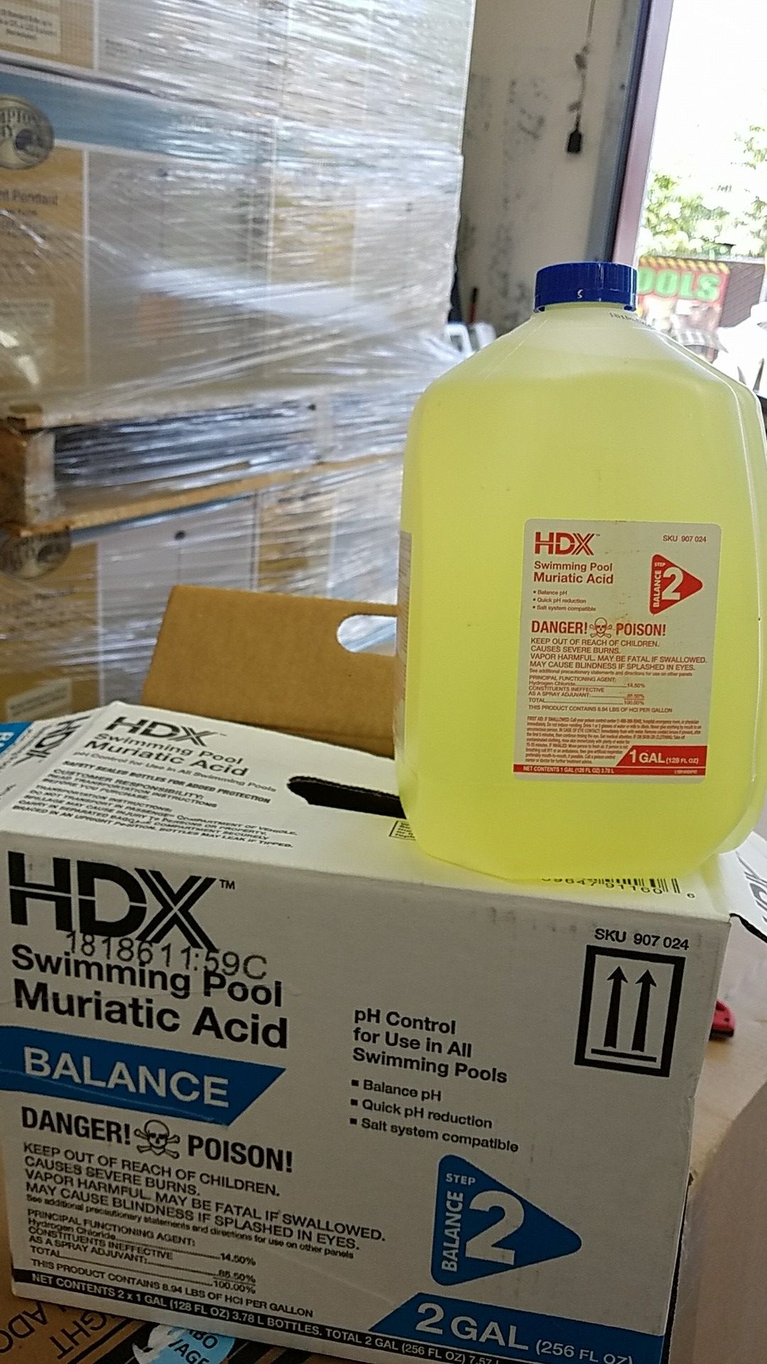 HDX Swimming pool Muriatic Acid