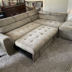 FREE Pullout Modular Couch