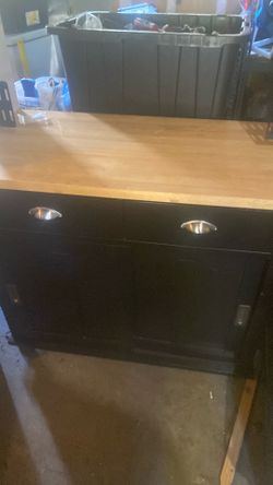 Portable kitchen island
