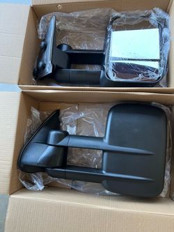 Tow mirrors