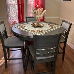 LIKE NEW Cindy Crawford Hanover Sectional, Accent Chair & Gold Coffee Table