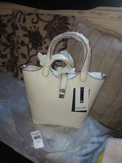Nine West purse