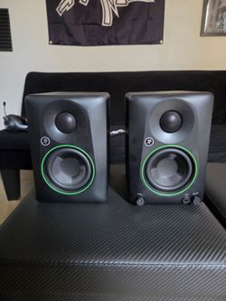 Mackie CR3.5 Studio Monitors