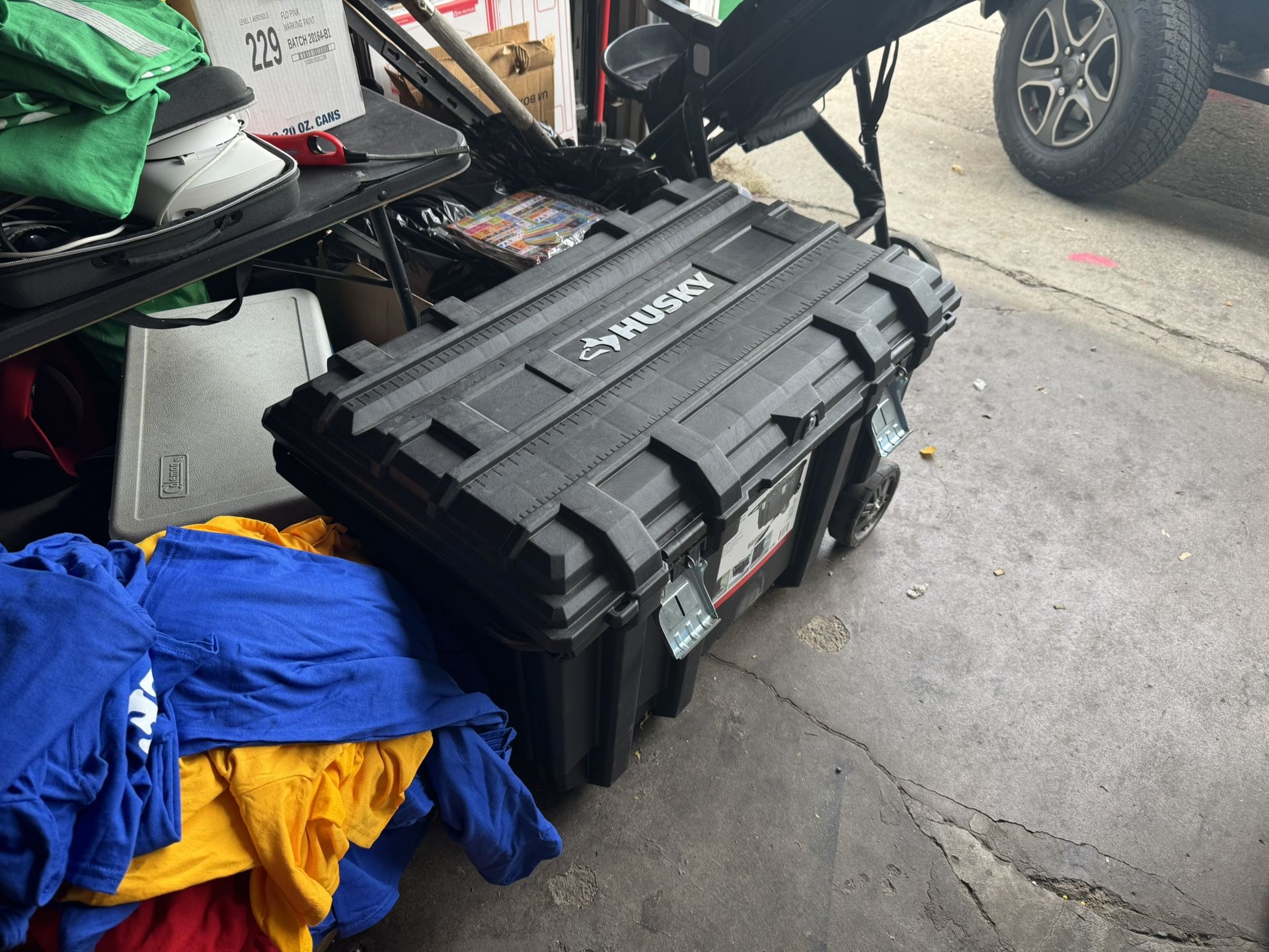 Husky Mobile 37inch Job Tool Box Black