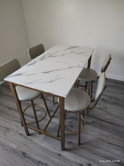 Faux Marble Counter Height Dining Set with 4 stools