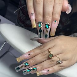 Nails 
