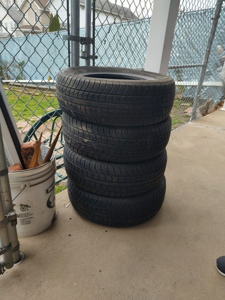 185/65R14 Tires