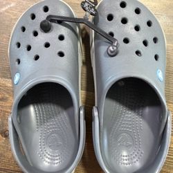 Gray crocs Size Men’s 5/Womens 7