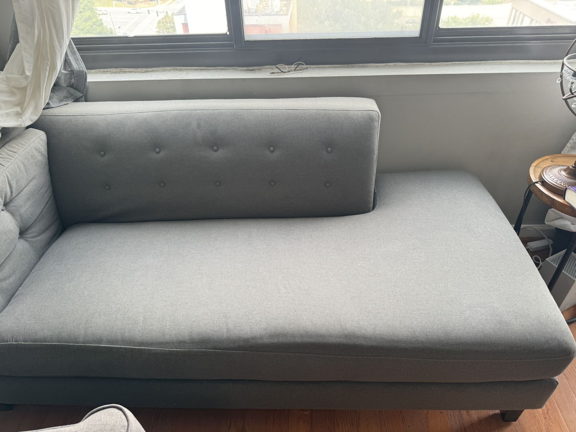 Chaise Lounge Chair/sofa