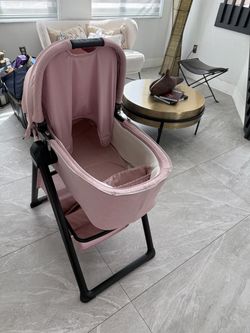 Nuna Bassinet