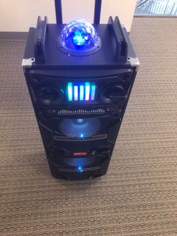 4,000 watt rechargeable Bluetooth speaker/aux/fm/USB and SD port/microphone for karaoke/brand new!!