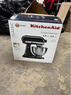 Kitchen Aid  tilt head  stand mixer  4,5 qt