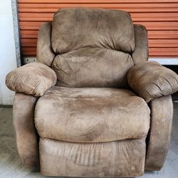 Wide Manual Rocker Recliner Chair FREE DELIVERY 