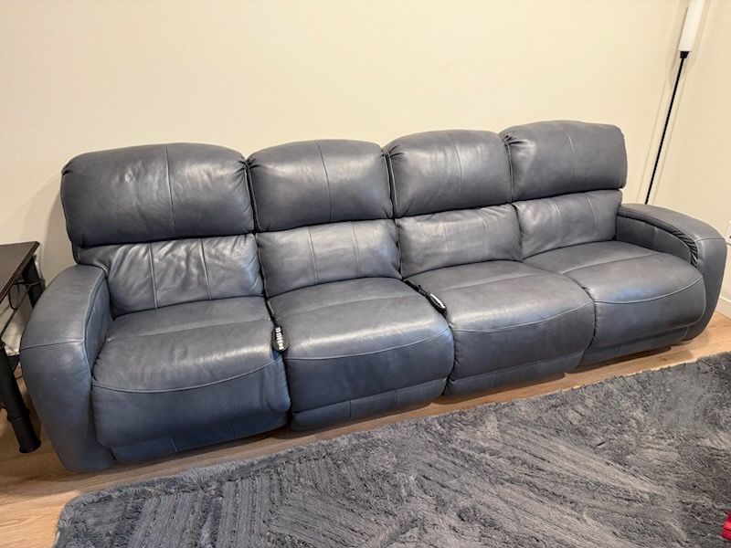 Free Electric Couch - U-Haul
