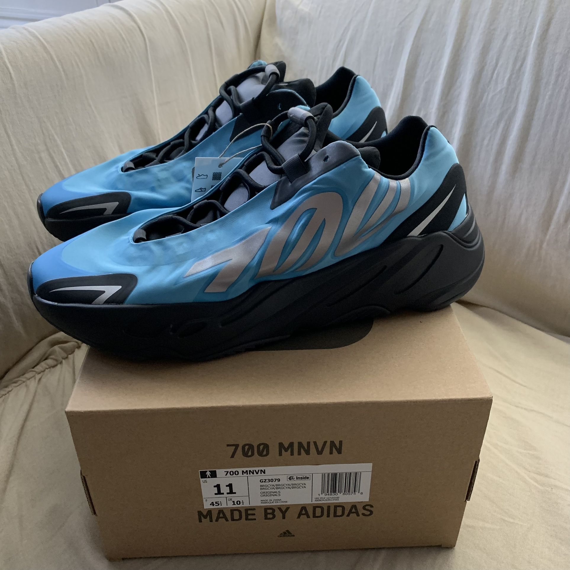Adidas Yeezy Boost 700 Mnvn Bright Cyan New Size 11 No trades