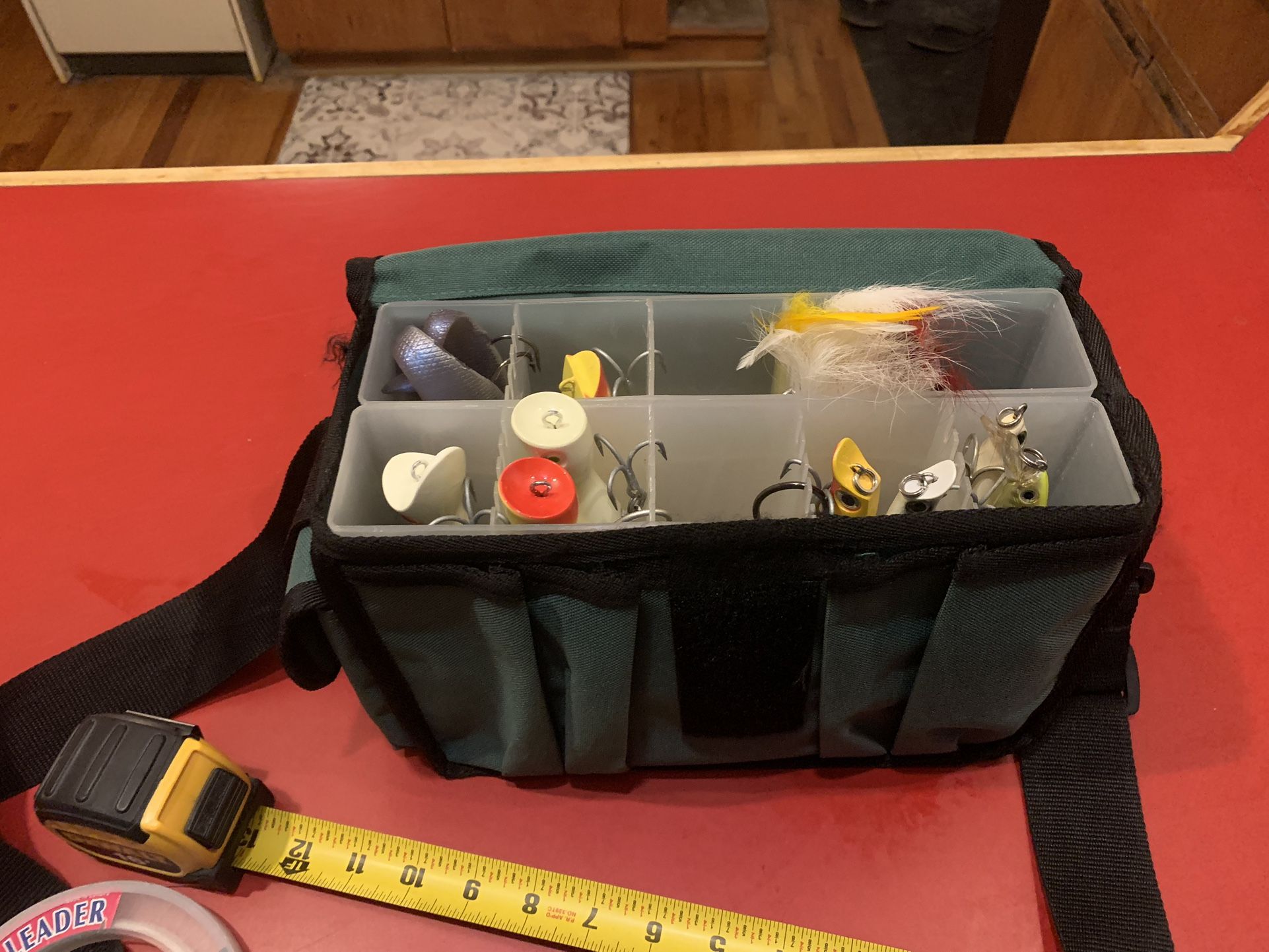 Surf casting plug bag