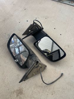 Chevy Silverado side mirrors