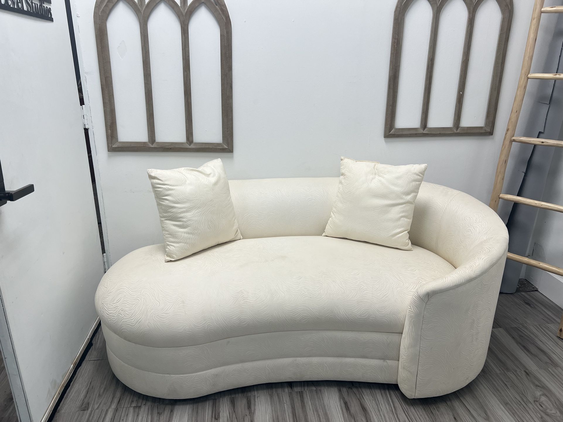Love Couch 