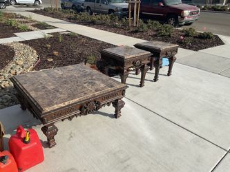 coffee table/end tables