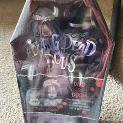 Living Dead Dolls ( Died & Doom ) 