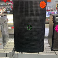 Mackie Speaker 