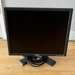 Dell Flat Screen Computer Monitor 18” 