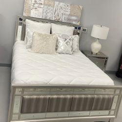 Queen Mirrored Bed 