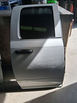 2018 Dodge Ram 1500 rear doors