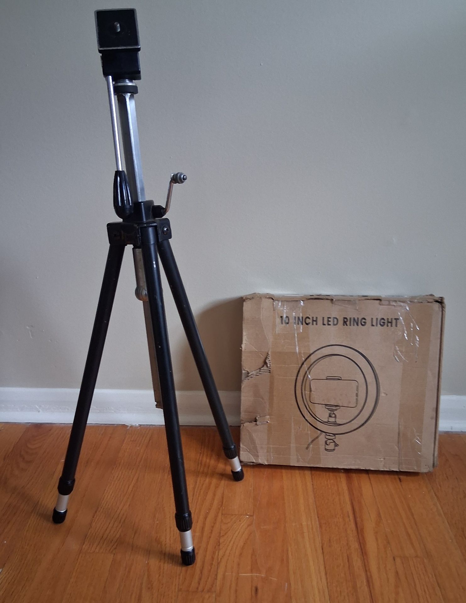 LED Ring Light with Adjustable Stand – Great for TikTok, Makeup, or Streaming