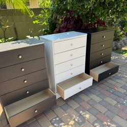 New Chest 5 Drawer Dresser