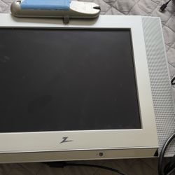 Zenith ZLD15A1B 15.5 Inch HD
