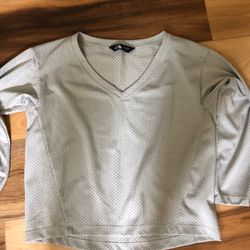 Womans Small The North Face Gray Mesh Jersey Shirt Crop Shirt