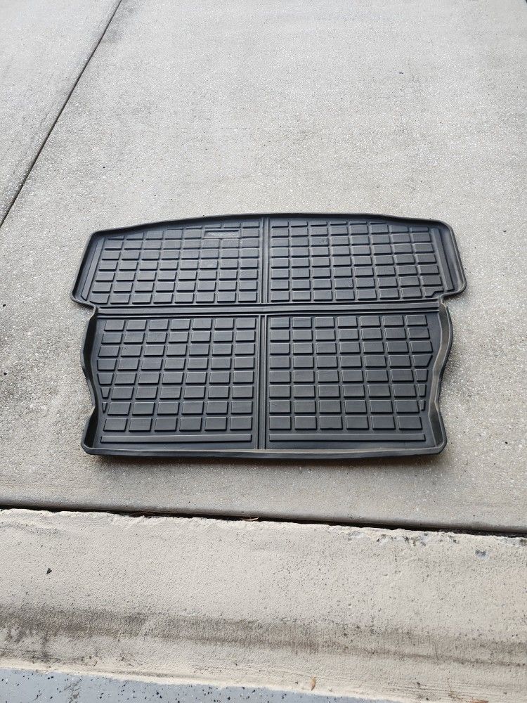 TOYOTA SUV FLOOR MAT
