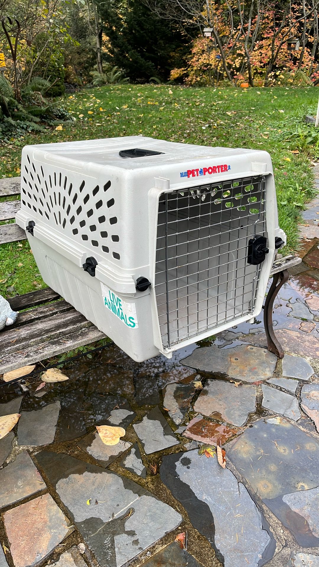 Deluxe Petmate Pet Porter Jr.- X- Large Size